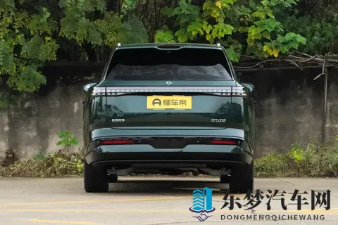 试驾2026款eπ008五座版，大空间家用SUV，配置实用-3