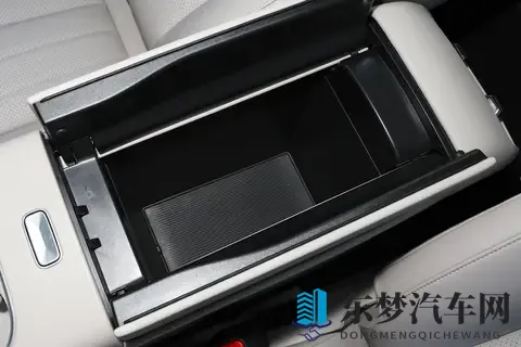 预售1268万元起，埃安i60开启预售，亏电油耗55L，适合家用-3