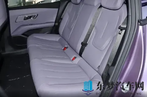 纯电家轿新选择！深蓝L06续航670km，配置越级，预售1399万起-1