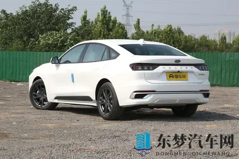 预算15万买合资B级车,蒙迪欧是实力派,还是性价比之选?-2