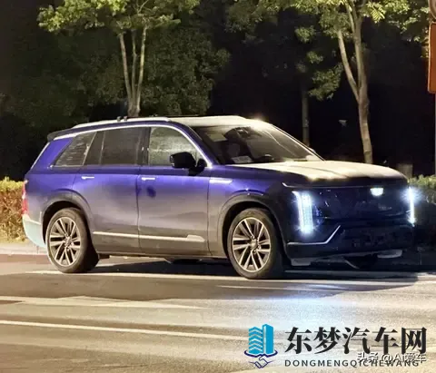 凯迪拉克VISTIQ现身！ 大尺寸6座设计-1