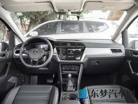 家里人口多，五座SUV不如六座MPV有性价比，这两款省油省心空间大