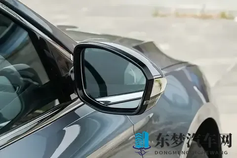 配置对标20万级？10万级燃油家轿给出了答案-2