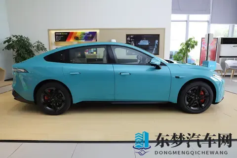 东风奕派全新轿跑将上市!电四驱+37s破百,配激光雷达+电动尾翼-3