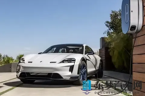 电车来势汹汹，加油站会变成“古董店”？油车：我还能再战五百年-2