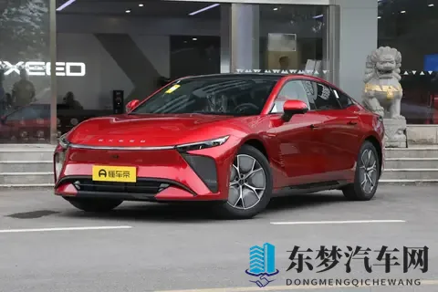 1898万元起，标配800V+8295芯片，2025款星纪元ES适合谁？-2