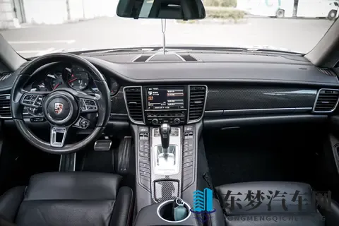 【网通社快报】五菱宏光 MINIEV 四门版推 301km 续航新车型，置换补贴价 528 万元-1