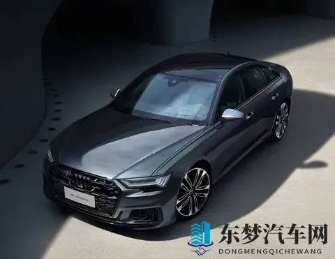 插插软件：智能驾驶新潮流，语音导航助你轻松出行