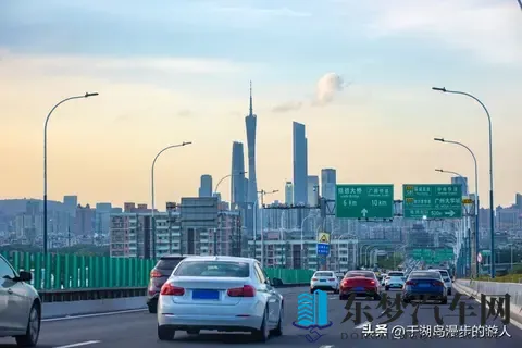 新手开车不慌！3步适配+4控车准则，避5个致命坑，1周练出稳手感