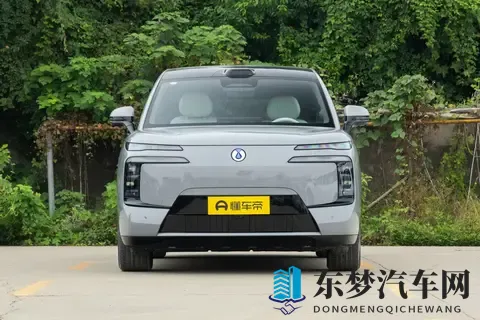 腾势N8L DM试驾：3198万元起售，能装下三代人欢乐的大六座SUV