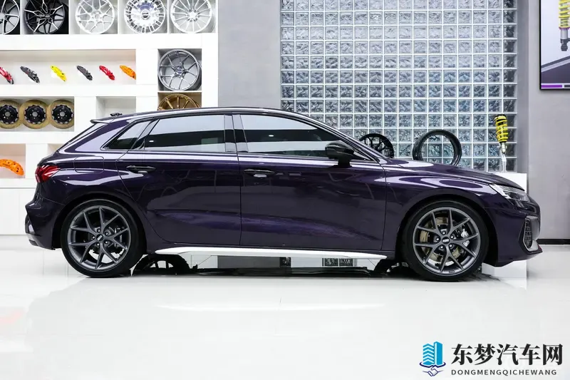 一个人看的视频www：独自观赏的精彩片段，共享视听盛宴-1