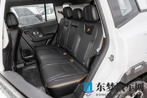 15万买辆“全能车”？方盒子山海T1，通勤露营都在行-3