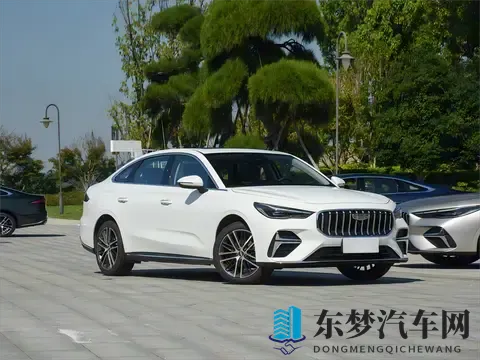 外观造型更大气,车身轴距超27米,全新吉利帝豪依旧很“香”-2