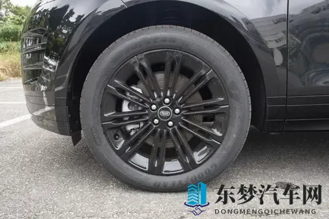 2026 款揽胜极光 L 配置解析：SE 与 HSE 版 46 万差价，值不值得花？-2