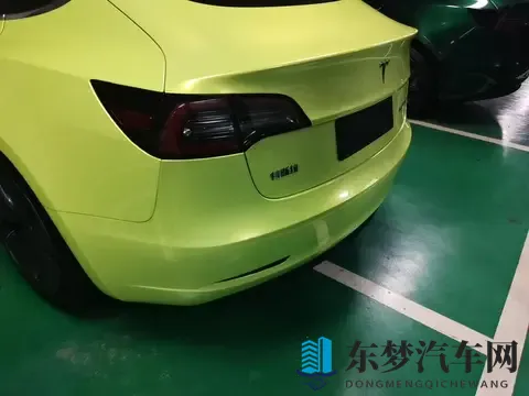 女人被扒开腿做爽爽爽A片秀色：炫酷设计+强动力，爽爽爽A片秀色汽车引领潮流-2