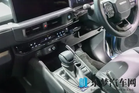 实车实拍丰田全新一代FJ，导入国内将大有可为-1