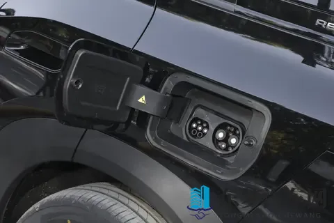 油耗55L,亏电不肉,噪音还小,预售1268万,买增程SUV的等等它-1