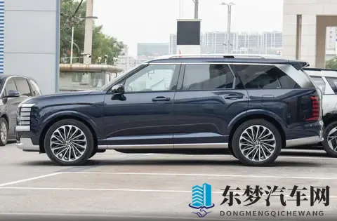 选 7 座还是 6 座？深秋试驾帕里斯帝，这版性价比绝了-2