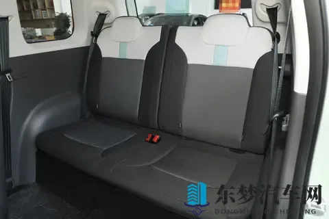 长安Lumin 2025款购车手册：五款车型详细对比与选买建议-3