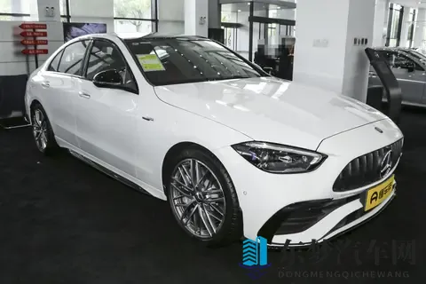 26款奔驰C43 AMG 4MATIC上市，价格下探、配置调整背后的逻辑-1