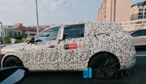 什么？问界M6要来了？问界M6谍照图曝光-2