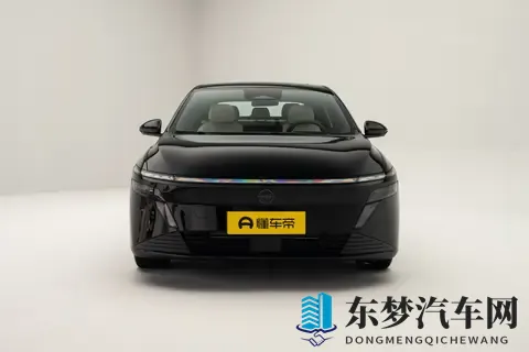 新车  简约设计_配手机支架扩展_四季度上市，东风日产N6内饰发布