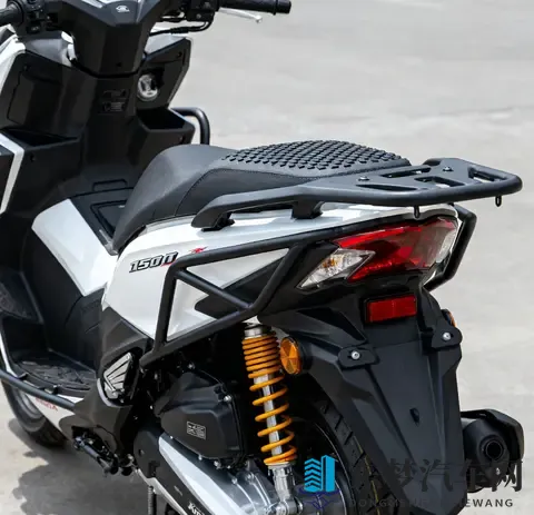 先别急 新大洲本田第三款150踏板 大概率是150ADV 或配KYB减震-1