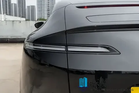 四激光雷达成标配，华为技术加持，新车迎来全面升级-2