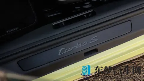 新911 Turbo S上路：地表最稳的疯子-3
