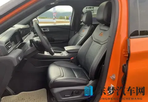 美系硬派SUV悄悄进化，全地形配置遭热议，5米大家伙藏着什么秘密-1