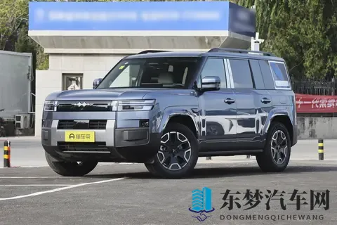 比亚迪又出爆款！科技大空间SUV，方程豹钛7实力如何？-3