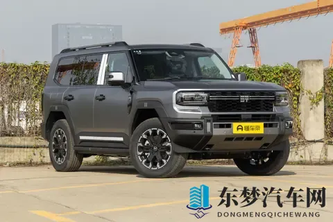 卷疯了！3299 万起的 “方盒子”，竟有劳斯莱斯音响 + 华为 ADS40-2