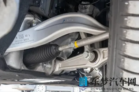 深度解析红旗H9版本差异，潜在用户该怎么选？-3