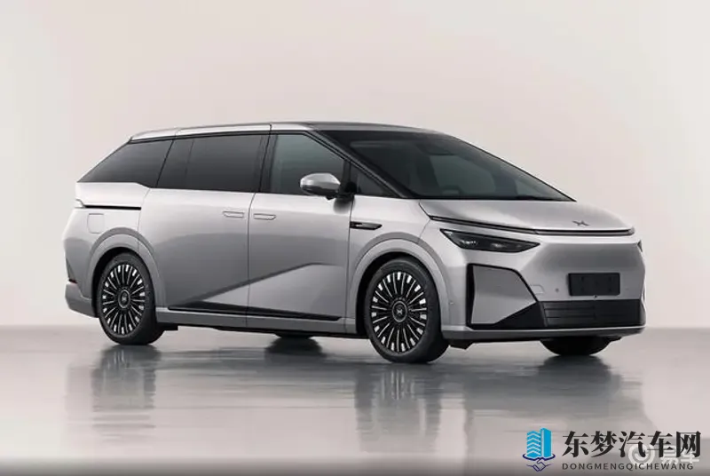 玩弄熟睡武警的坚硬大裤裆：硬朗大轮毂：夜间焦点，速度激情新体验