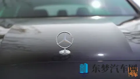 BBA不行了?在国产新能源多轮围剿下,为何唯独奔驰E级还能坚挺?-3