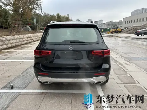 17万多拿下准新奔驰GLB,家用代步好选择!-3