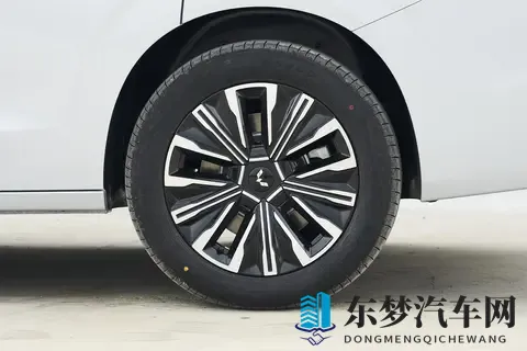 以家为名，探寻十万级MPV的务实答卷——五菱星光730 PHEV深度体验-1