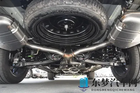 捷途X70L对比瑞虎8 PRO，核心技术同源，家用选择哪台更合适？-3