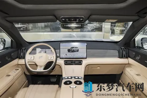 捷途X70L对比瑞虎8 PRO，核心技术同源，家用选择哪台更合适？-1