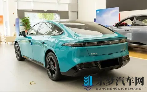 更时尚更激进，东风奕派eπ007+该有的全都有，预售1499万起-2