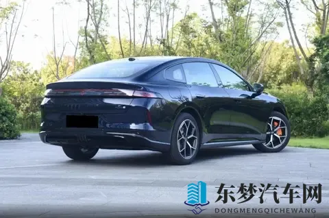 长安又出“新颜王”,装配激光雷达,增程版纯电续航240km-2