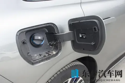 2025款星纪元ET增程版Pro高速辅助驾驶深度体验，表现如何？-3