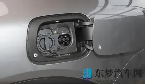 奔驰设计团队操刀，smart精灵#5 EHD配激光雷达+零重力座椅！-3