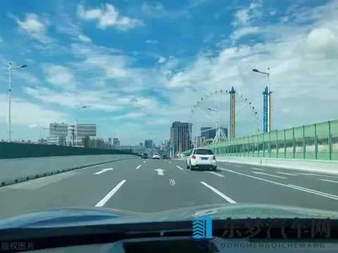 一位12年老司机的忠言：跑高速，牢记这4条铁律，关乎你的安全！-3