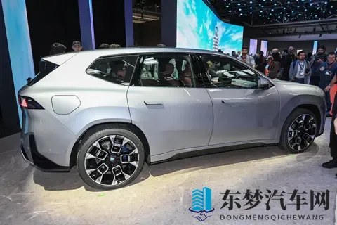 审美回归？宝马首款“大鼻子”上线，最大限度还原概念车！