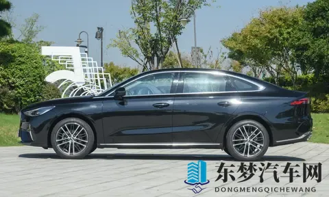 全新吉利帝豪上市,尺寸飙长,诠释性价比之美!下一个爆款?-3