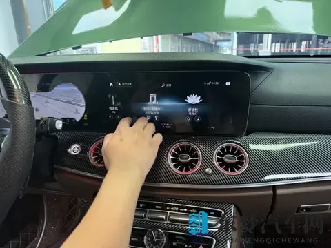 2019款奔驰E级升级新款HU6主机触摸屏幕会增加哪些功能-1