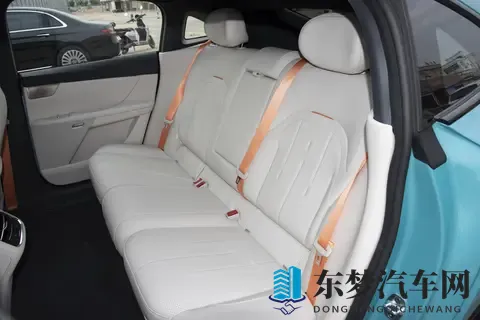 搭激光雷达+8295，15万级轿跑配四驱，增程_纯电可选，续航650km-2