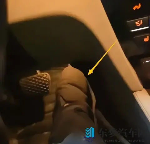 宝马7系发动机如何手动排空气？这招简单、粗暴、有效！-2