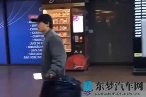 西西4444WWW大胆无视频：新能源汽车崛起，自动驾驶加速，汽车后市场爆发